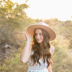 Meet your Posher, Lindsey